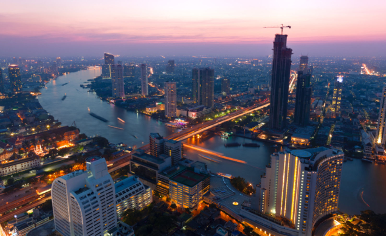 Bangkok in thaïland at dusk