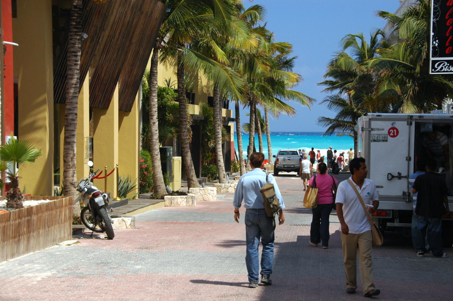 Blue water in Playa del Carmen, Mexico