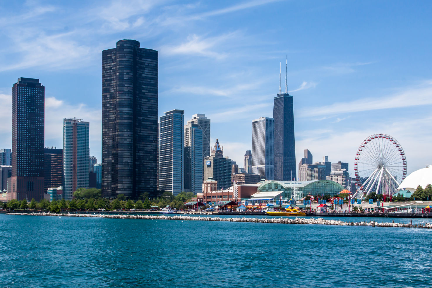 Navy-Pier Chicago skyline