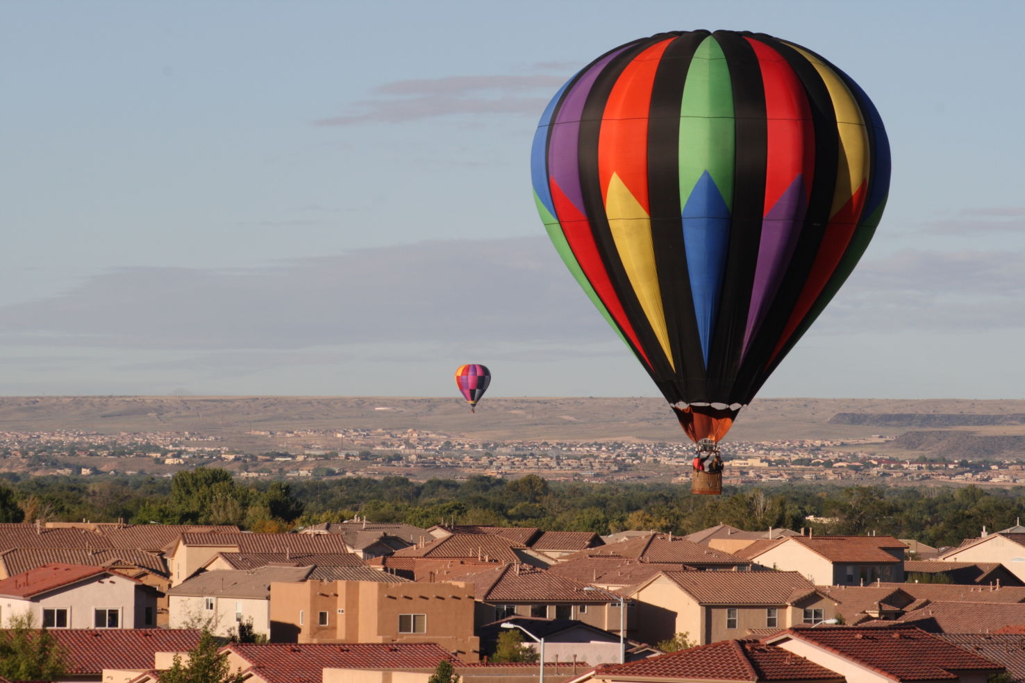 Bucket-List_Albuquerque_hot-air-balloons_rooftops