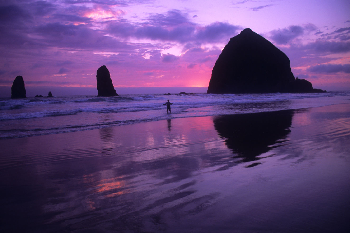 Cannon Beach at dusk
