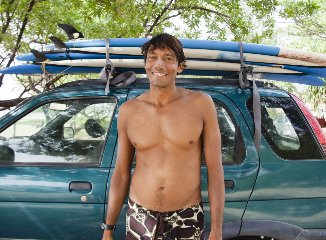 Costa-Rica_Whitney-Tressel_surf-instructor