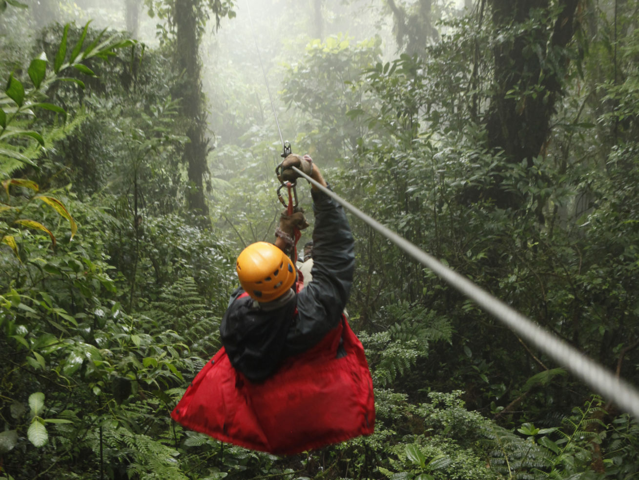 Costa-Rica_Whitney-Tressel_zipline