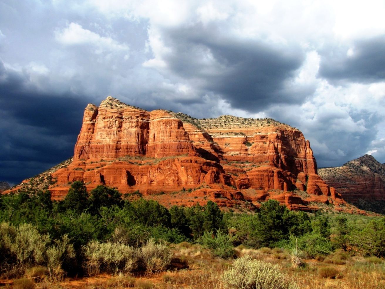 Courthouse butte, sedona, arizona