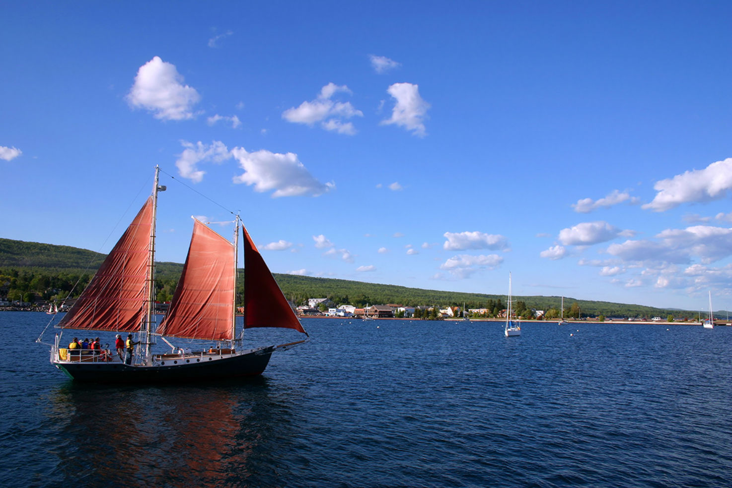 Hjordis, a sailboat, sailing near Grand Marais, MN