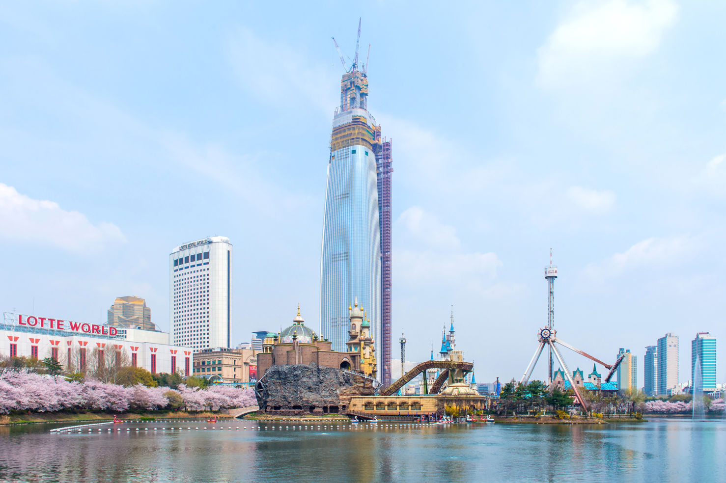 Lotte World amusement park, hotel, cherry blossoms, Seoul, South Korea