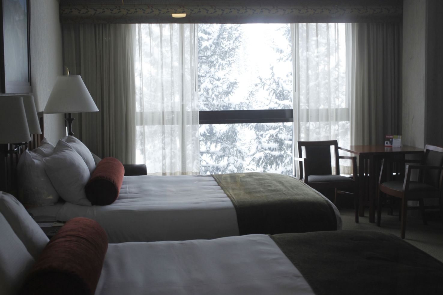 FamilySkiing_Utah_Snowbird_hotel