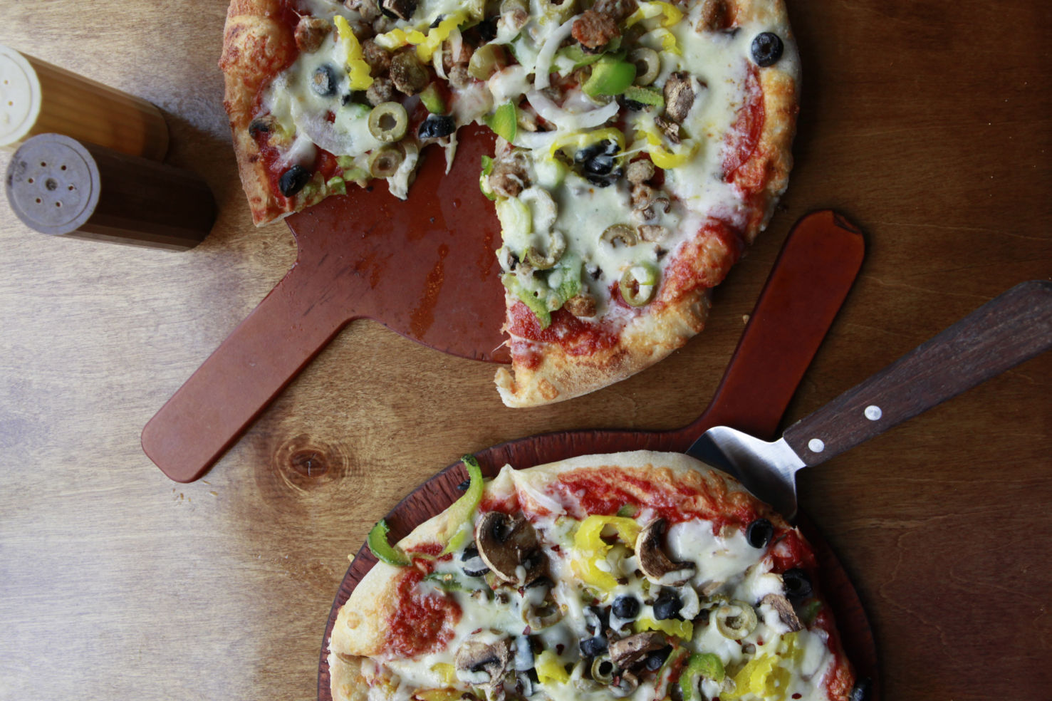 Folk-Art_Berea-KY_pizza