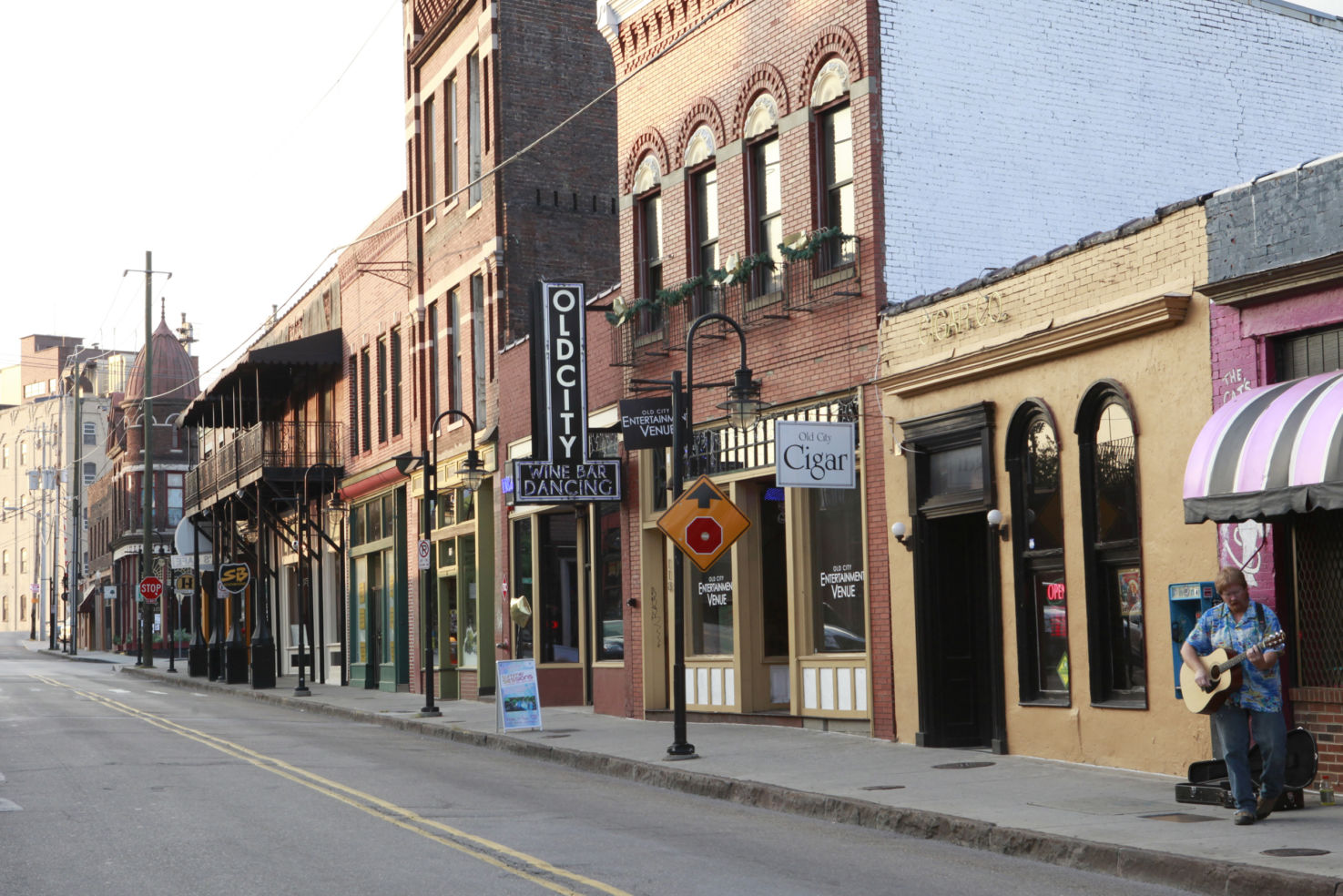 Folk-Art_Knoxville-TN_old-city