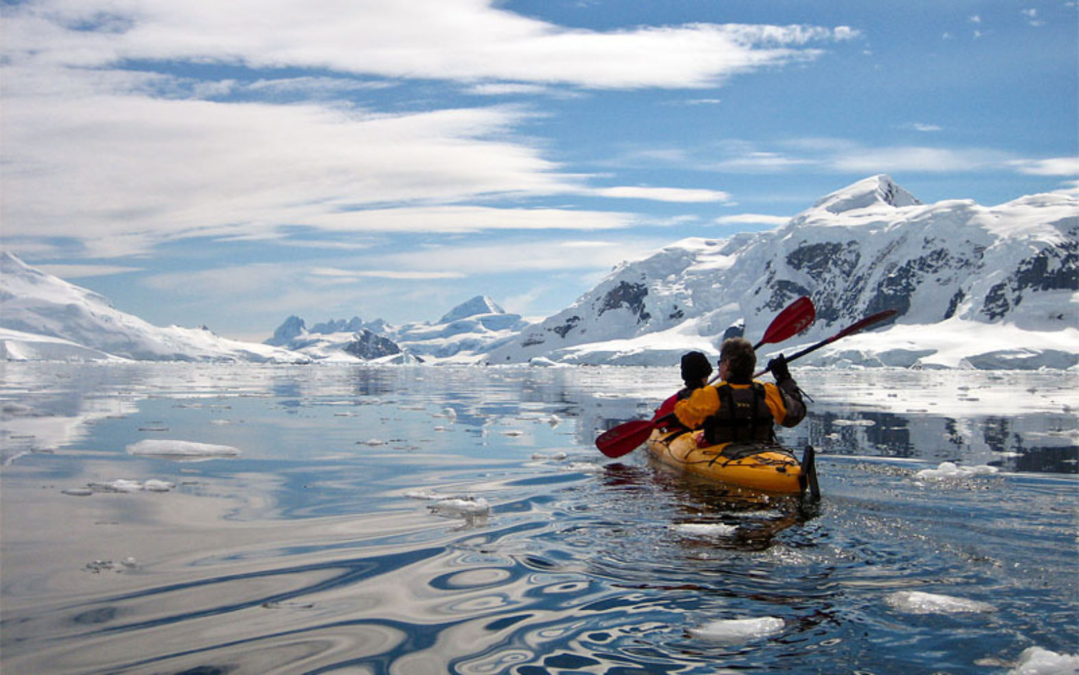 Glaciers_AntarcticaKayaking