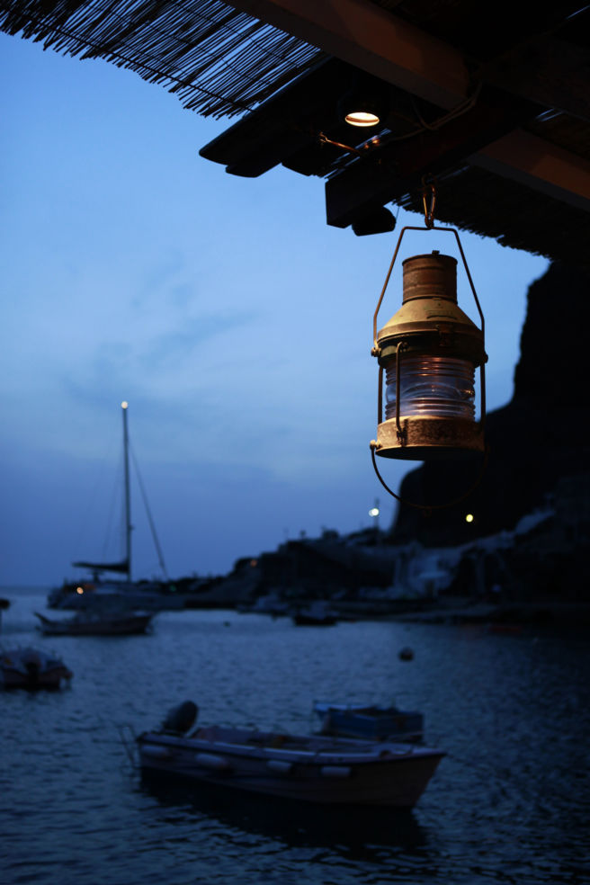 Greece_photo-essay_Santorini_dusk