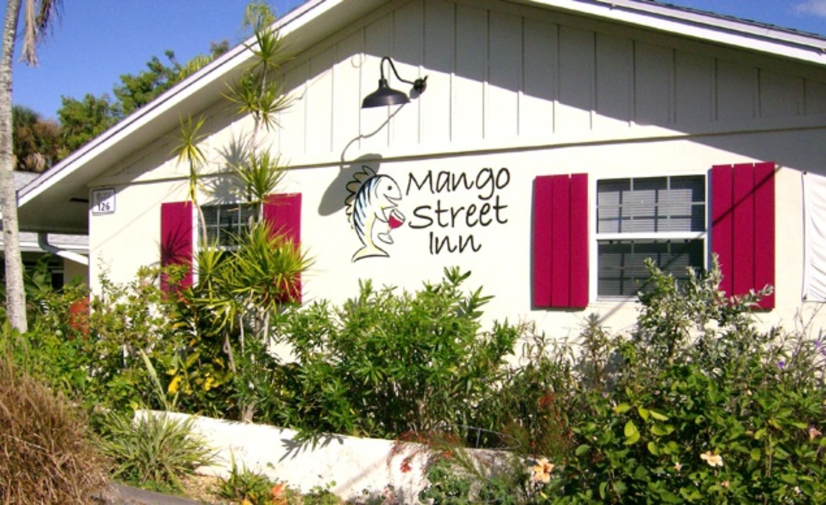 Mango Street Inn Exterior