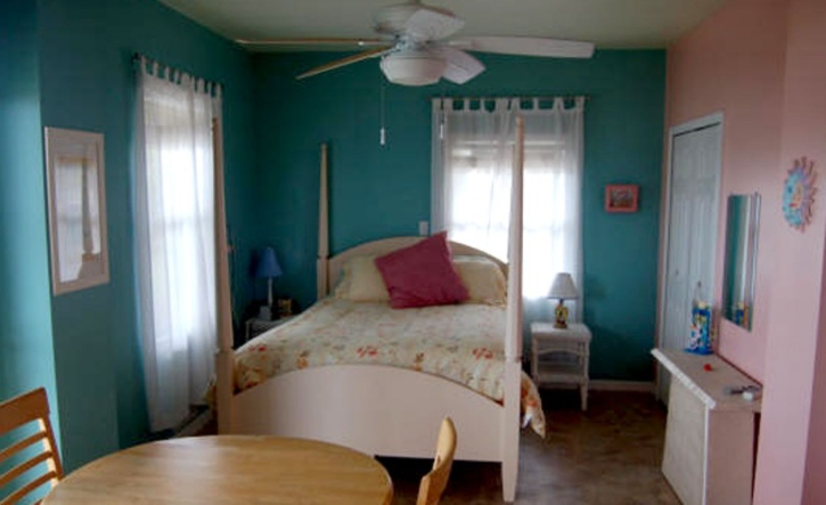 Sunset room Sun and Moon Inn