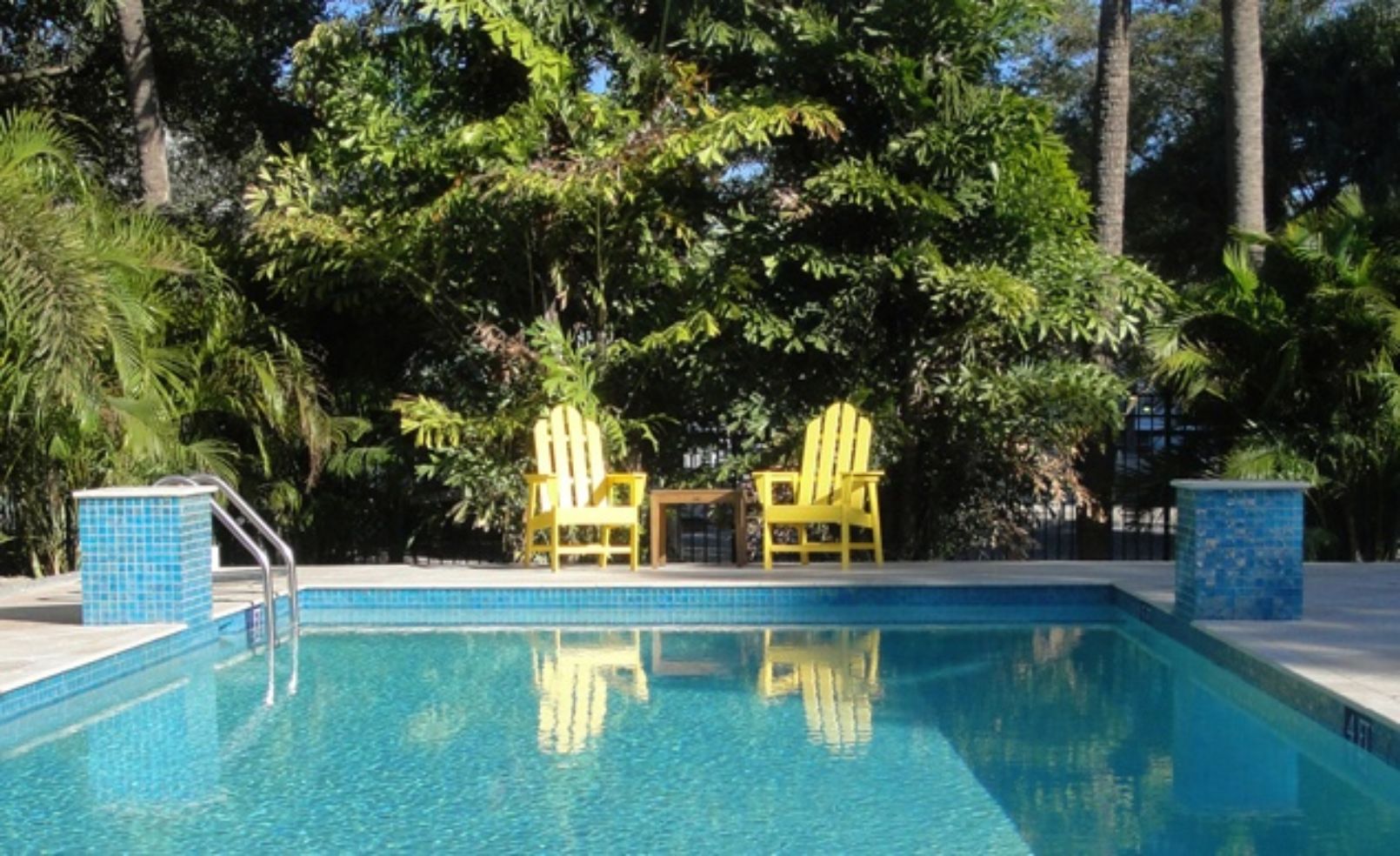 pool at Watergarden Inn
