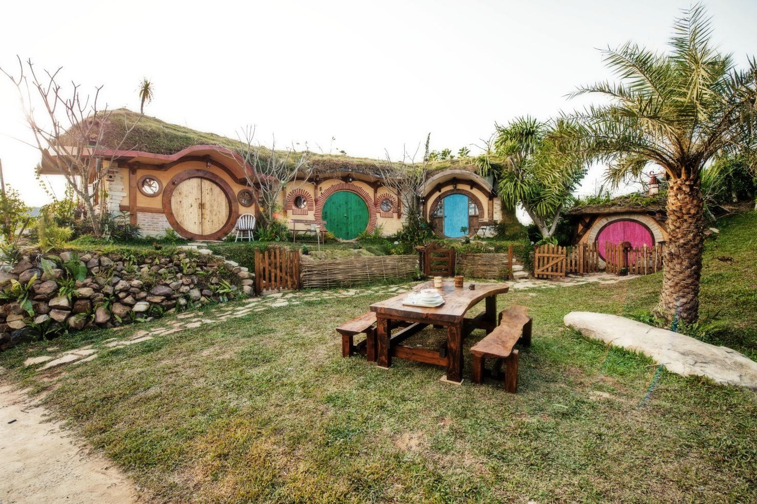 Hobbit House Thailand Front