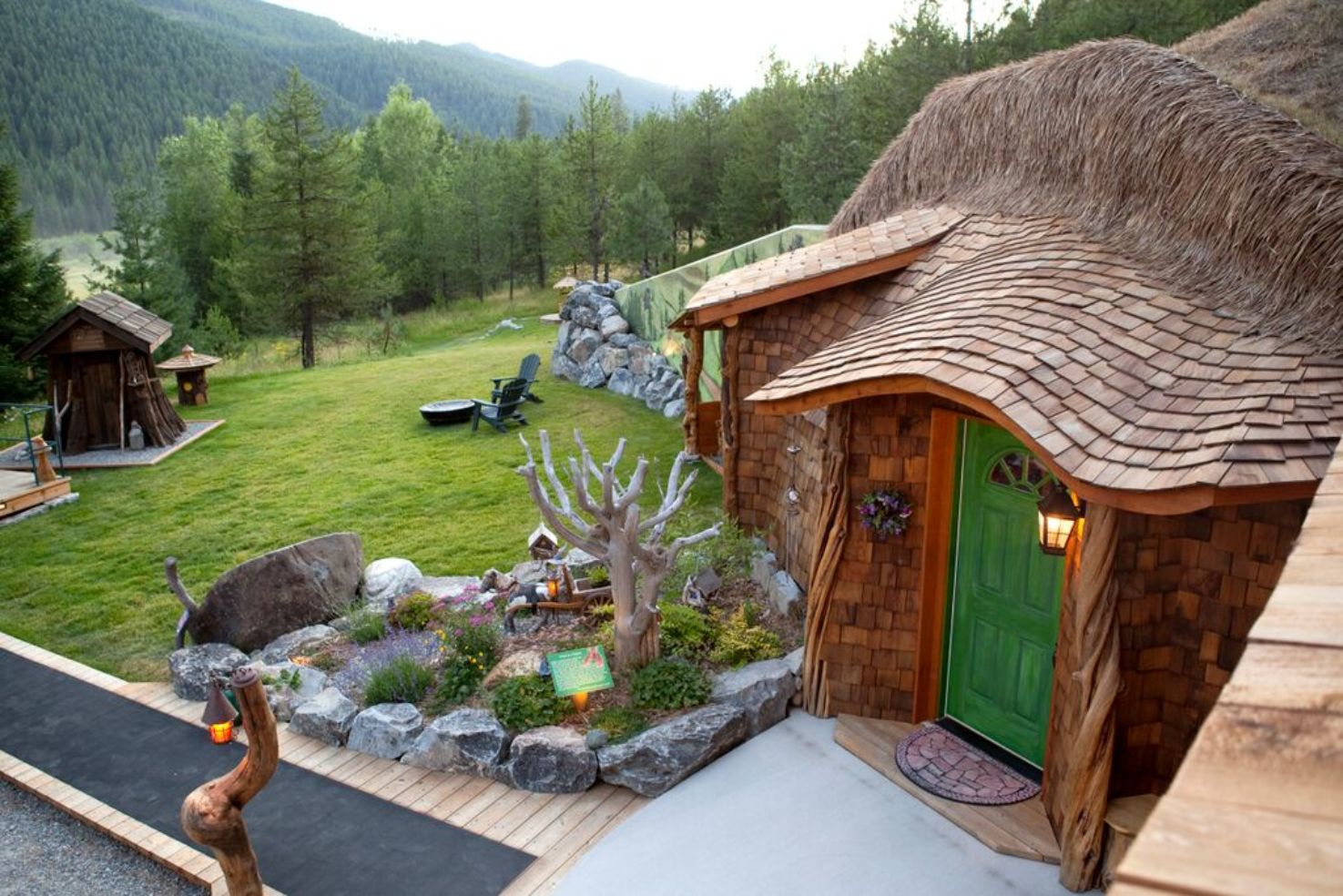 Hobbit House, Trout Creek, Montana