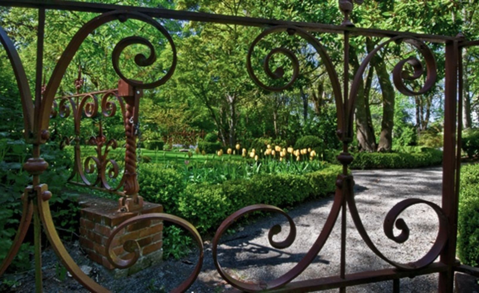 Deepwood Estate Garden
