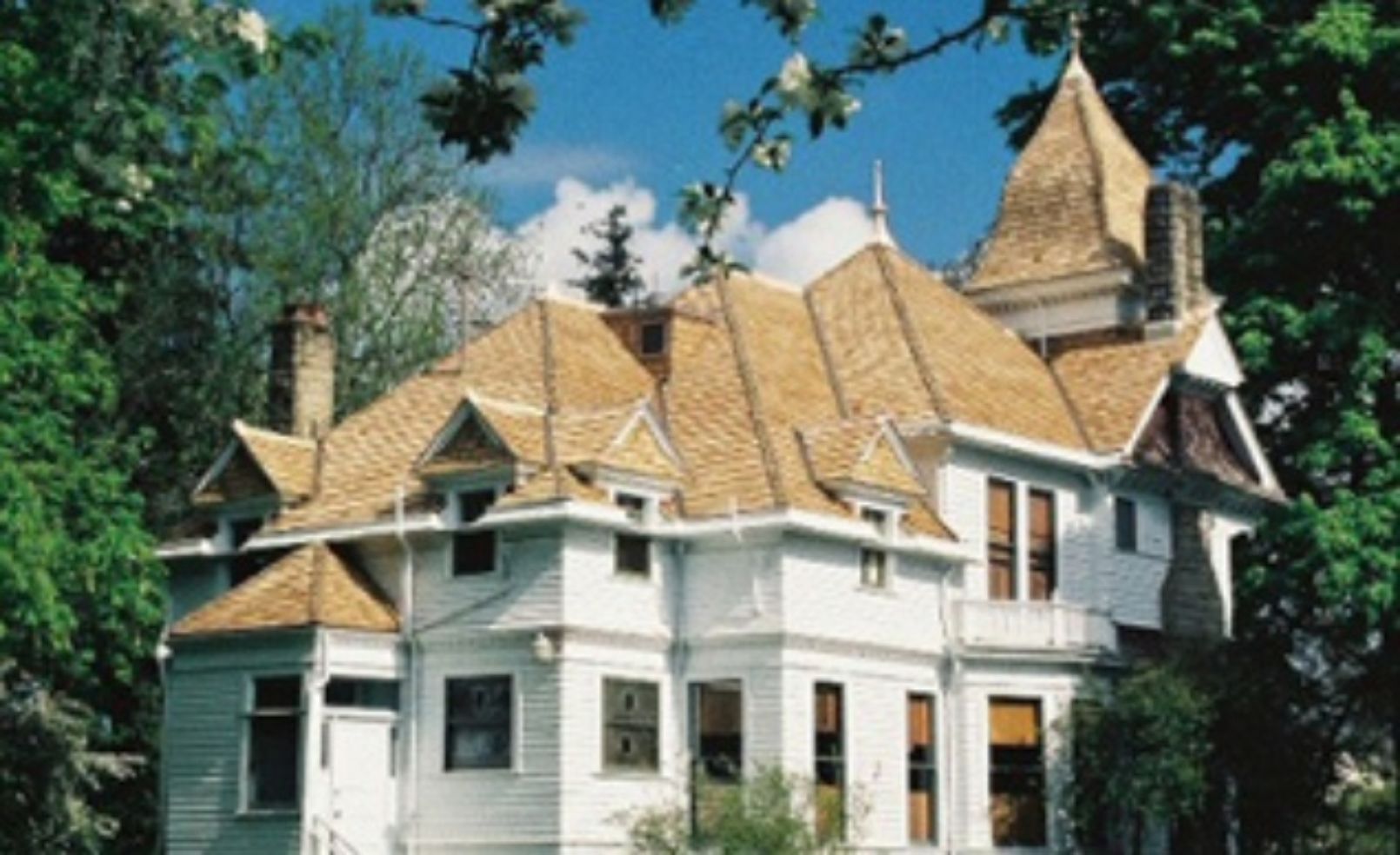 Historic Deepwood Estate