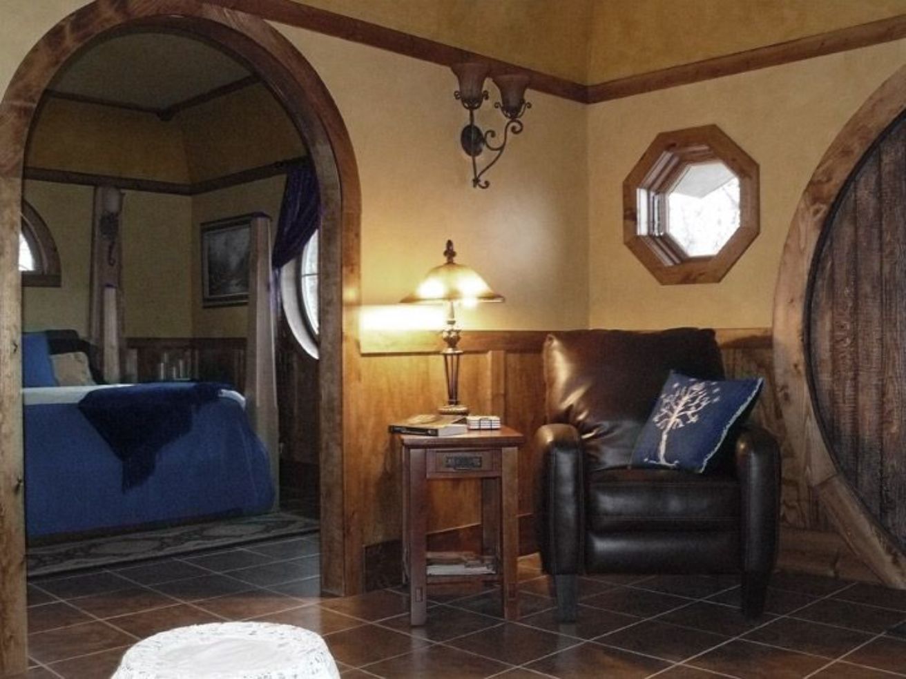 Illinois Hobbit House Inside