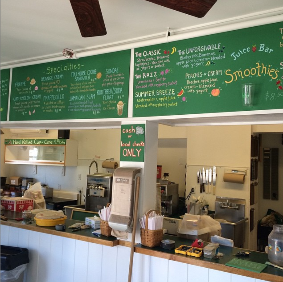 Inside Nantucket Juice Bar