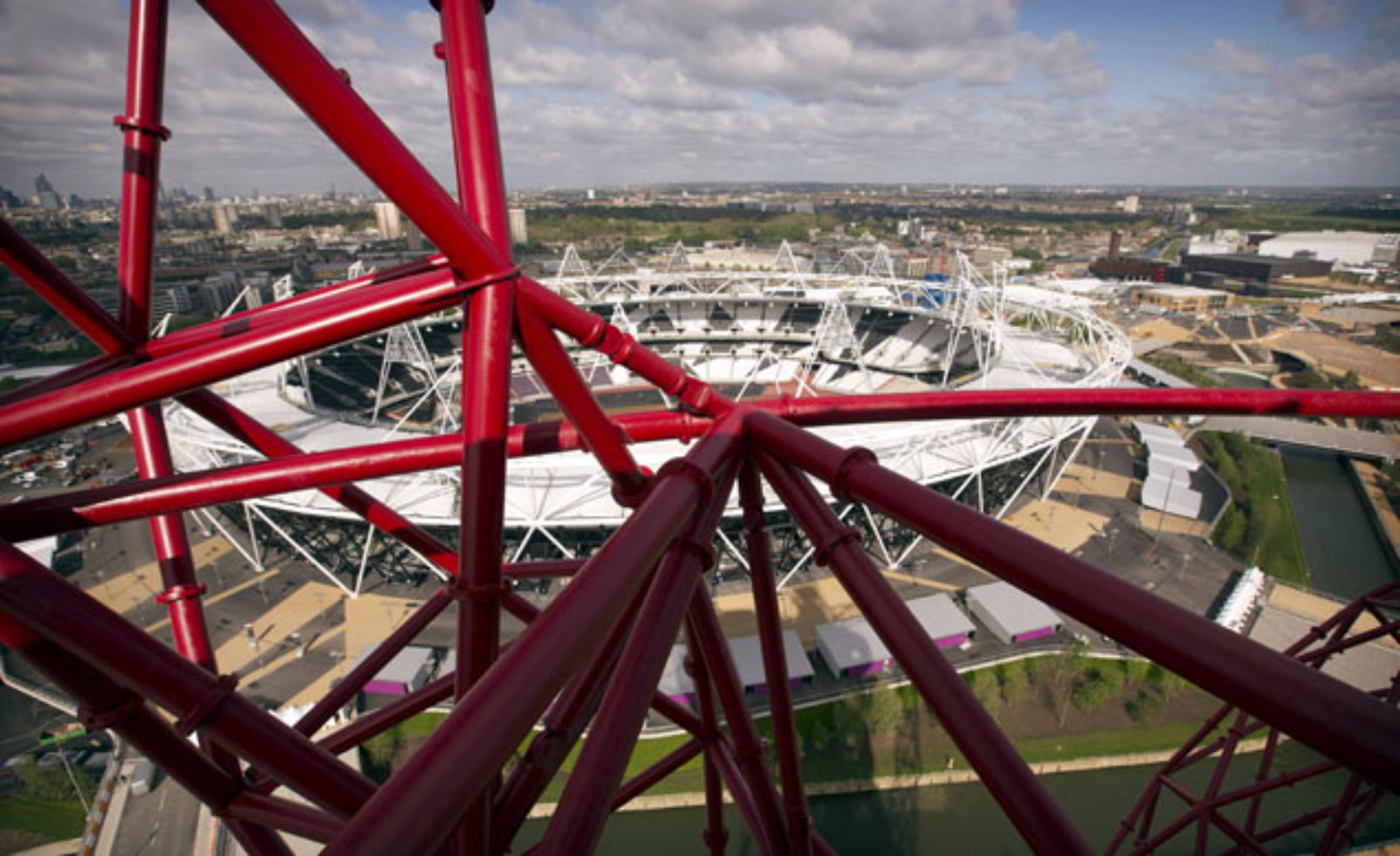 ArcelorMittal Orbit with stadium in the back