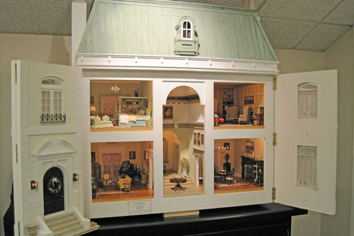 Museum of Miniature Houses and Other Collections, Inc. Le Chateau was inspired by a real house in France that was visited by the Fawcetts, who were then inspired to make a miniature version. Carmel, Indiana