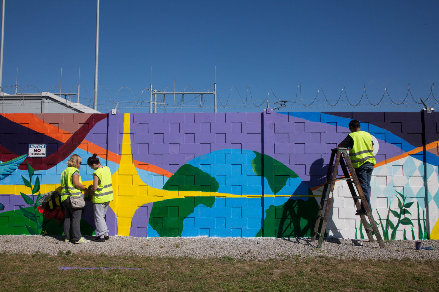 SW Detroit. Splashes of color on Desmond Street between Waterman and Casgrain. Murals are also plentiful on Southwest Detroit’s main boulevard, Vernor Highway, and at the TAP Gallery, an alley lined with garage-door murals.