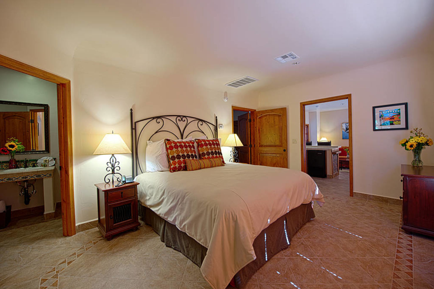 Palm-Springs_hotels_Los-Arboles_room