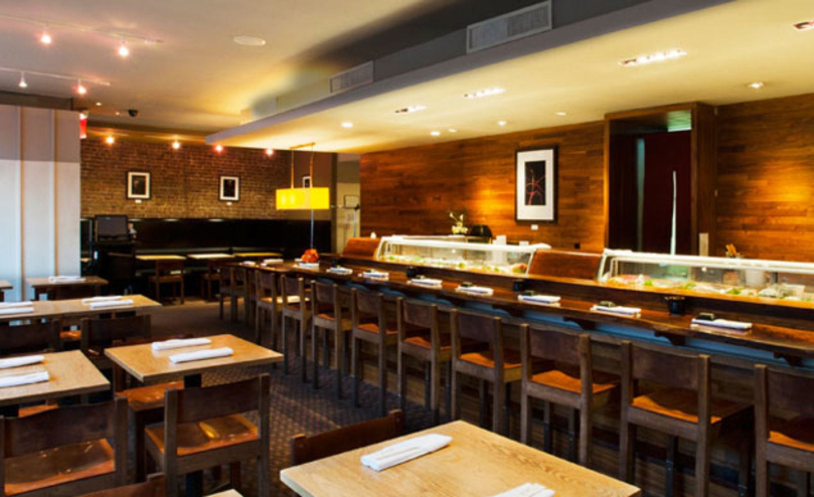 Sushi of Gari interior