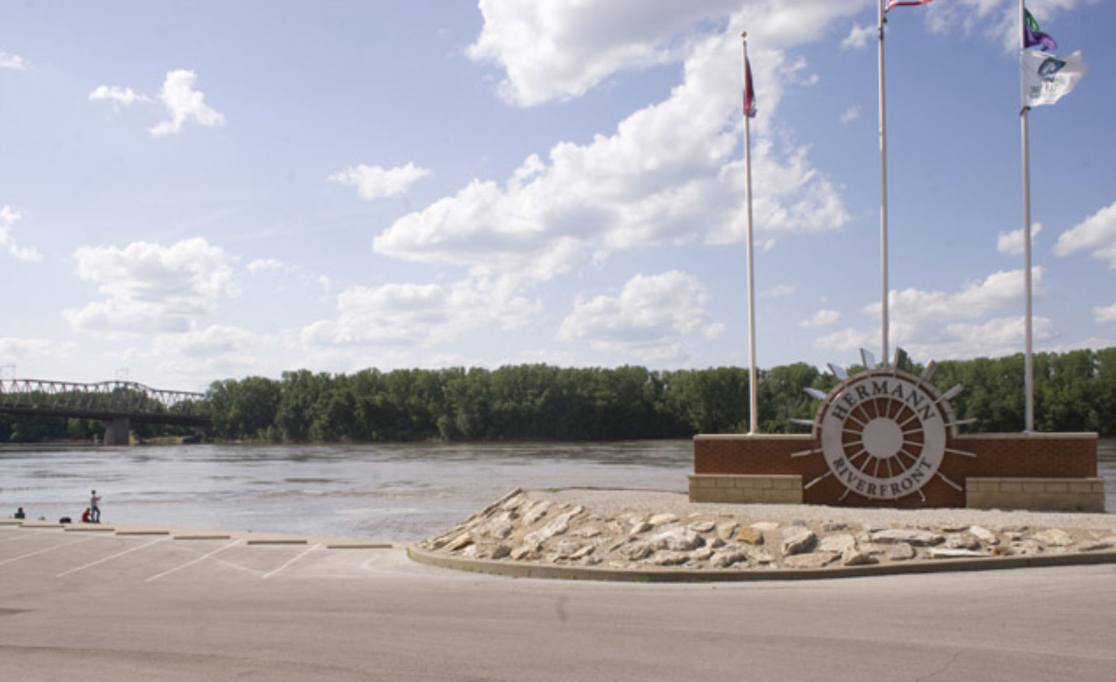 Hermann riverfront