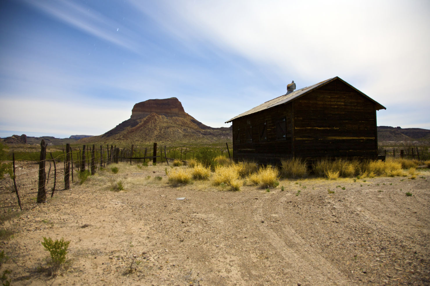 Road-Trip_Big-Bend_abandoned-farm