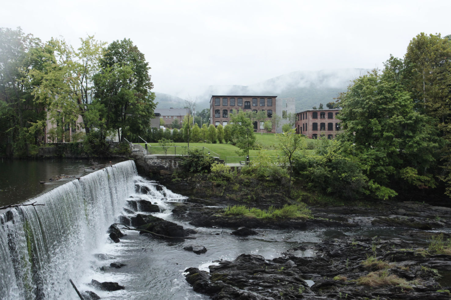 Road-Trip_Hudson-Valley_NY_Beacon_falls