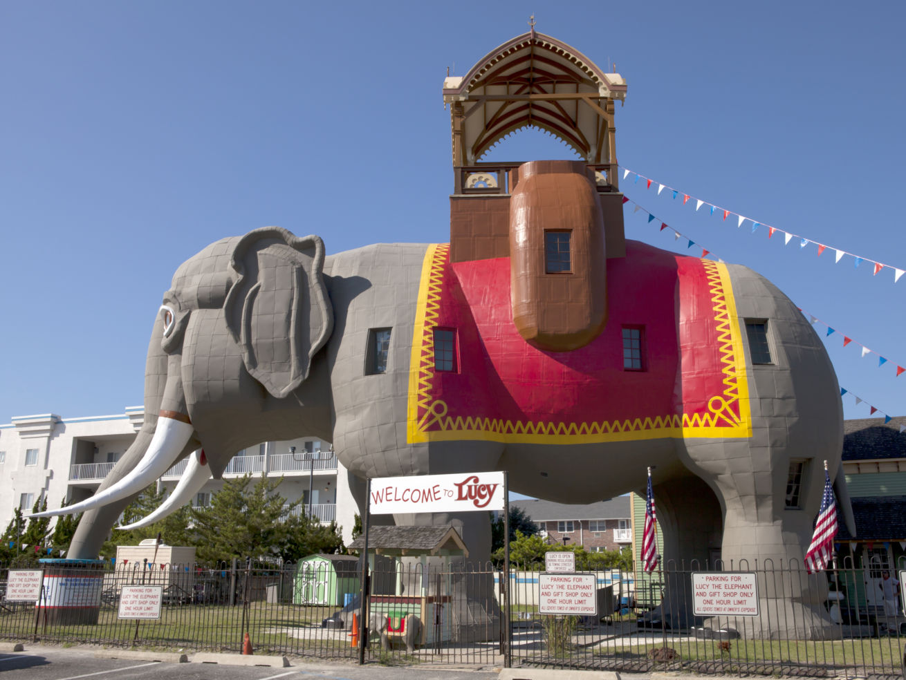 Lucy the elephant in margate city, new jersey