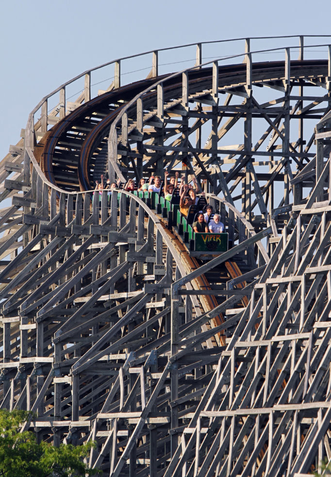 Viper at Six Flags Great America in IL