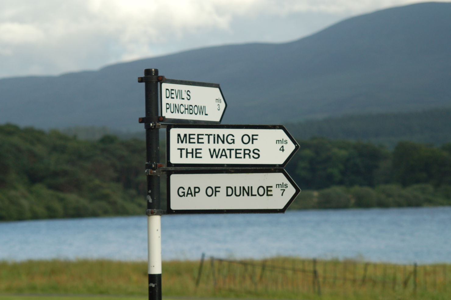 Travel signs in Ireland