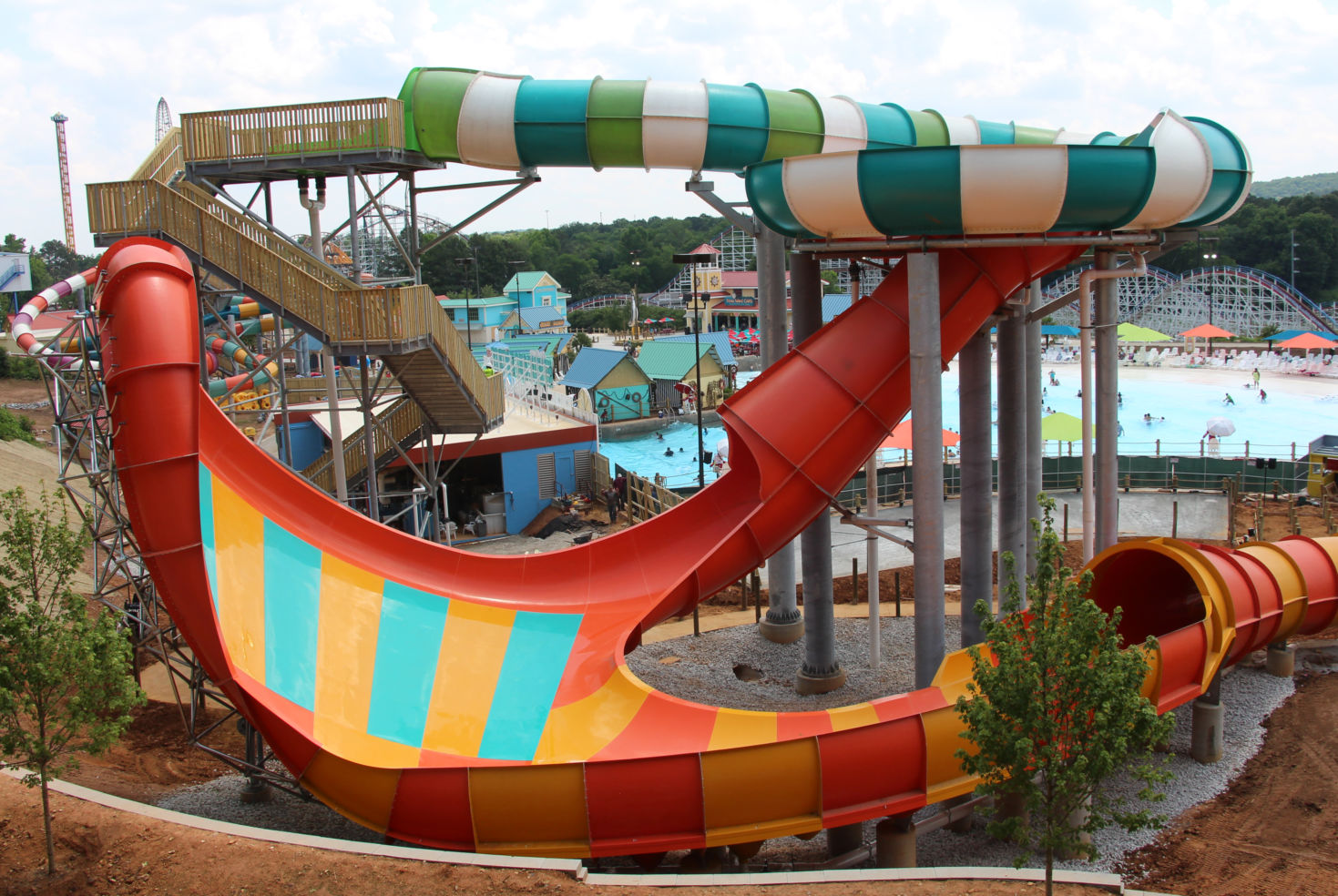 Tsunami Surge at Hurricane Harbor