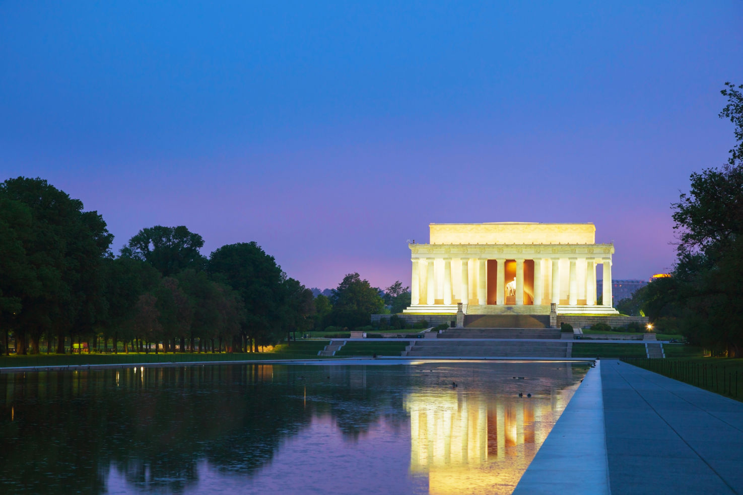 The Abraham Lincoln Memorial in Washington, DC in the evening