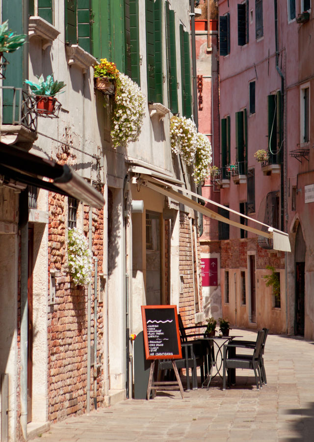 Best Restaurants for Budget Travelers in VENICE | Budget Travel