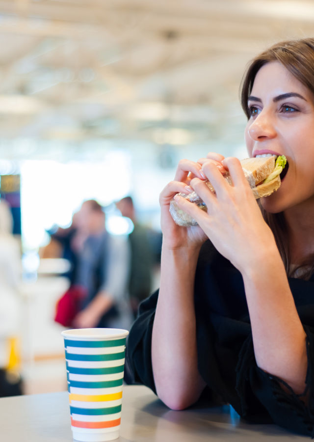 10 Best U.S. Airports for Local Food Budget Travel