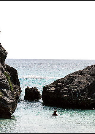 Bermuda Island Charm main image 0
