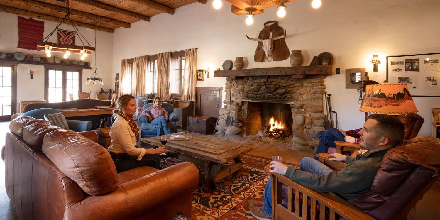 Tzoo 125886 0 1212616 Kay El Bar Ranch Lodge Interior cp