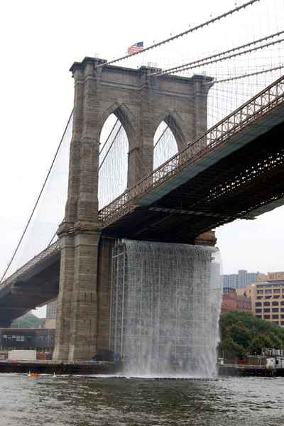 blog_brooklynbridge_waterfall_original.jpg