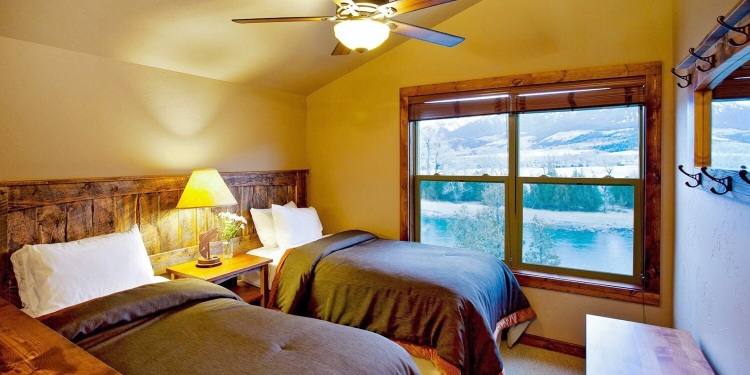 Tzoo 69765 0 1227320 Yellowstone Valley Lodge cp